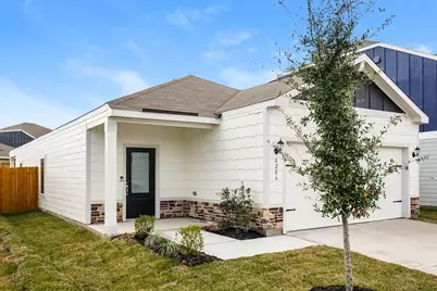 8206 Blooming Meadow Lane, Houston, TX 77016 - Photo 3