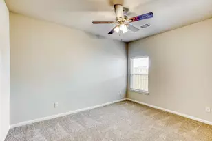 8206 Blooming Meadow Ln, Houston, TX 77016 - Photo 13