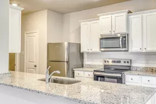 8206 Blooming Meadow Ln, Houston, TX 77016 - Photo 7