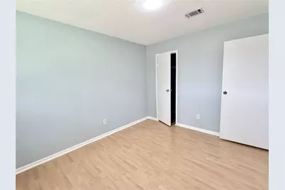 2612 4th Avenue N, Texas City, TX 77590 - Photo 7