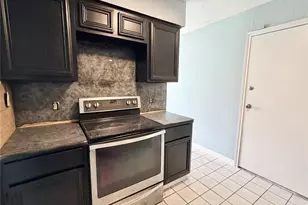 2612 4th Ave N, Texas City, TX 77590 - Photo 11
