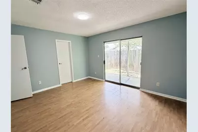 2612 4th Avenue N, Texas City, TX 77590 - Photo 3