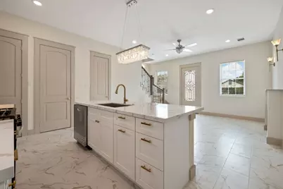 721 Doverside Street, Houston, TX 77022 - Photo 11