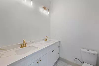 721 Doverside Street, Houston, TX 77022 - Photo 17