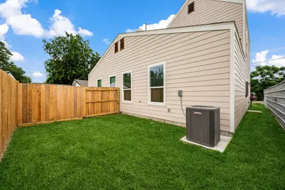 721 Doverside Street, Houston, TX 77022 - Photo 27
