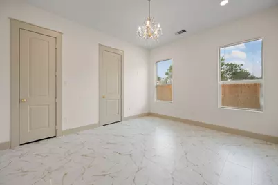 721 Doverside Street, Houston, TX 77022 - Photo 15