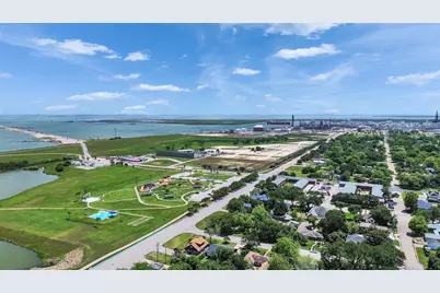 230 9th Avenue, Texas City, TX 77590 - Photo 43
