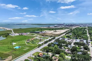 230 9th Ave, Texas City, TX 77590 - Photo 43