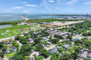 230 9th Ave, Texas City, TX 77590 - Photo 41