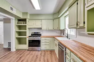 230 9th Ave, Texas City, TX 77590 - Photo 9