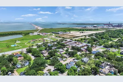 230 9th Avenue, Texas City, TX 77590 - Photo 41