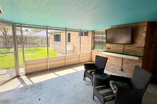 10503 Raydell Dr, Houston, TX 77031 - Photo 13