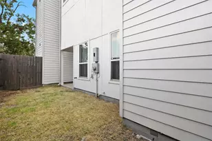 4625 Chartres St, Houston, TX 77004 - Photo 33