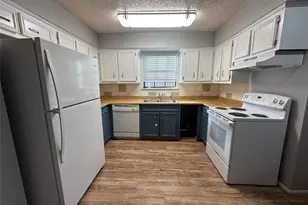 10813 Scenic Dr, Montgomery, TX 77356 - Photo 3