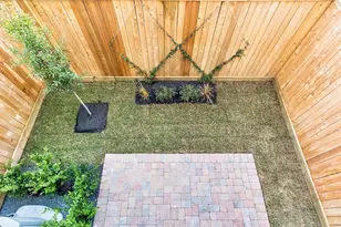 2722 Maxroy St, Houston, TX 77007 - Photo 3