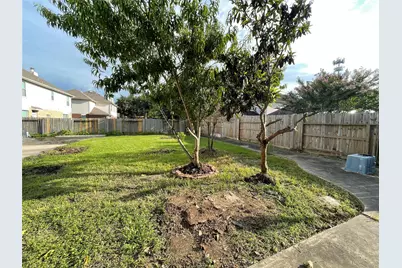 11023 Avery Trace Court, Houston, TX 77065 - Photo 23