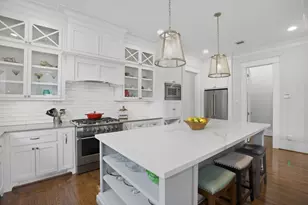 1111 Ashland St, Houston, TX 77008 - Photo 11