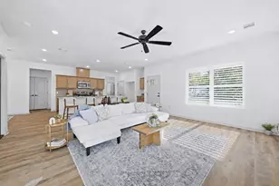 1013 E 26th St, Bryan, TX 77803 - Photo 5