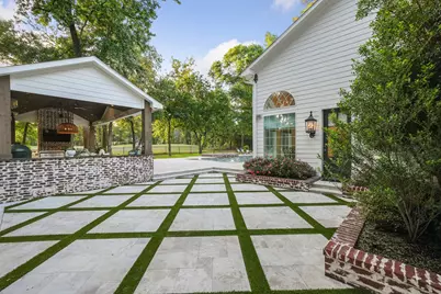 2207 Longmire Road, Conroe, TX 77304 - Photo 37