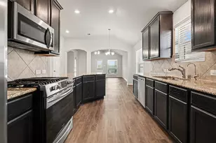 8817 Voyager Dr, Texas City, TX 77591 - Photo 9