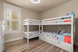 27010 Estuary Dr, Galveston, TX 77554 - Photo 23