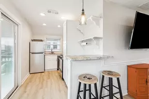 85 Bayou Vista Dr, Hitchcock, TX 77563 - Photo 7