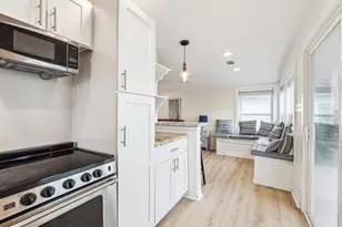 85 Bayou Vista Dr, Hitchcock, TX 77563 - Photo 9