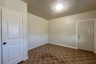 2705 Lorraine St, Houston, TX 77026 - Photo 5