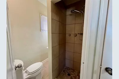 2705 Lorraine Street #8, Houston, TX 77026 - Photo 11