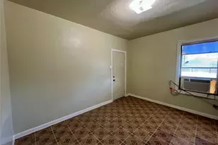 2705 Lorraine St, Houston, TX 77026 - Photo 3