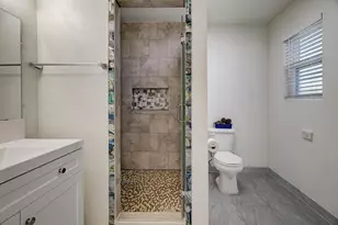 10182 Hwy 146 N, Liberty, TX 77575 - Photo 9