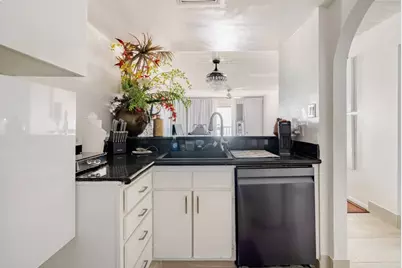 7310 Seawall Boulevard #309, Galveston, TX 77551 - Photo 7