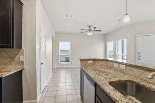 112 Camelot Pl Ct, Conroe, TX 77304 - Photo 13