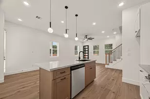 4806 Carmen St, Houston, TX 77033 - Photo 3