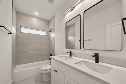 4806 Carmen Street #C, Houston, TX 77033 - Photo 13