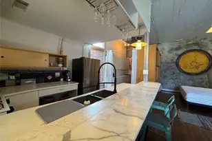 1614 Avenue K, Galveston, TX 77550 - Photo 9