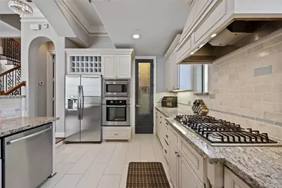 328 Bomar Street, Houston, TX 77006 - Photo 15