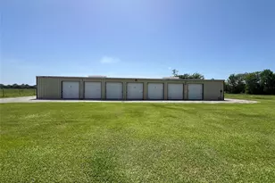 1515 N Mechanic St, El Campo, TX 77437 - Photo 13
