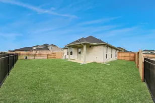 239 Bay Laurel Dr, Alvin, TX 77511 - Photo 35