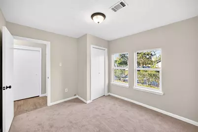 4918 Los Angeles Street, Houston, TX 77026 - Photo 15