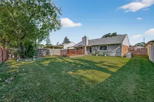 2510 Old Fort Rd, Sugar Land, TX 77479 - Photo 41