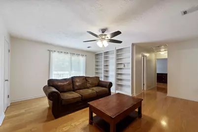 2824 S Logrun Circle, The Woodlands, TX 77380 - Photo 35