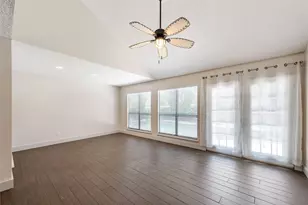 2824 S Logrun Cir, The Woodlands, TX 77380 - Photo 7