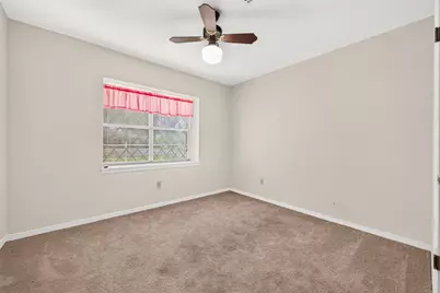 821 Bernard Avenue, Rosenberg, TX 77471 - Photo 15