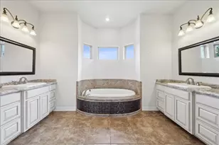 1215 Bourbon St, Bridge City, TX 77611 - Photo 15