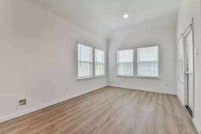 3019 King Oaks Street, Baytown, TX 77251 - Photo 13