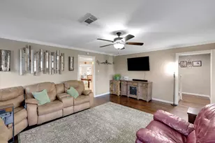 5311 Riverview Dr, Alvin, TX 77511 - Photo 15