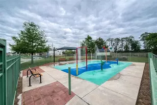 21029 Crinet Sq St, Kingwood, TX 77339 - Photo 45