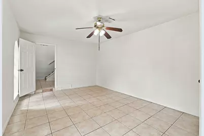 6910 Indian Falls Drive, Houston, TX 77489 - Photo 11