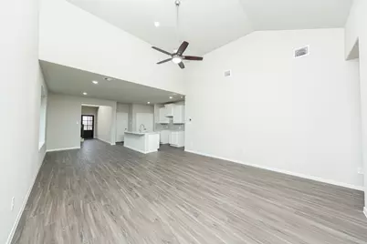 2019 Emerald Lake Trail, Dayton, TX 77535 - Photo 7